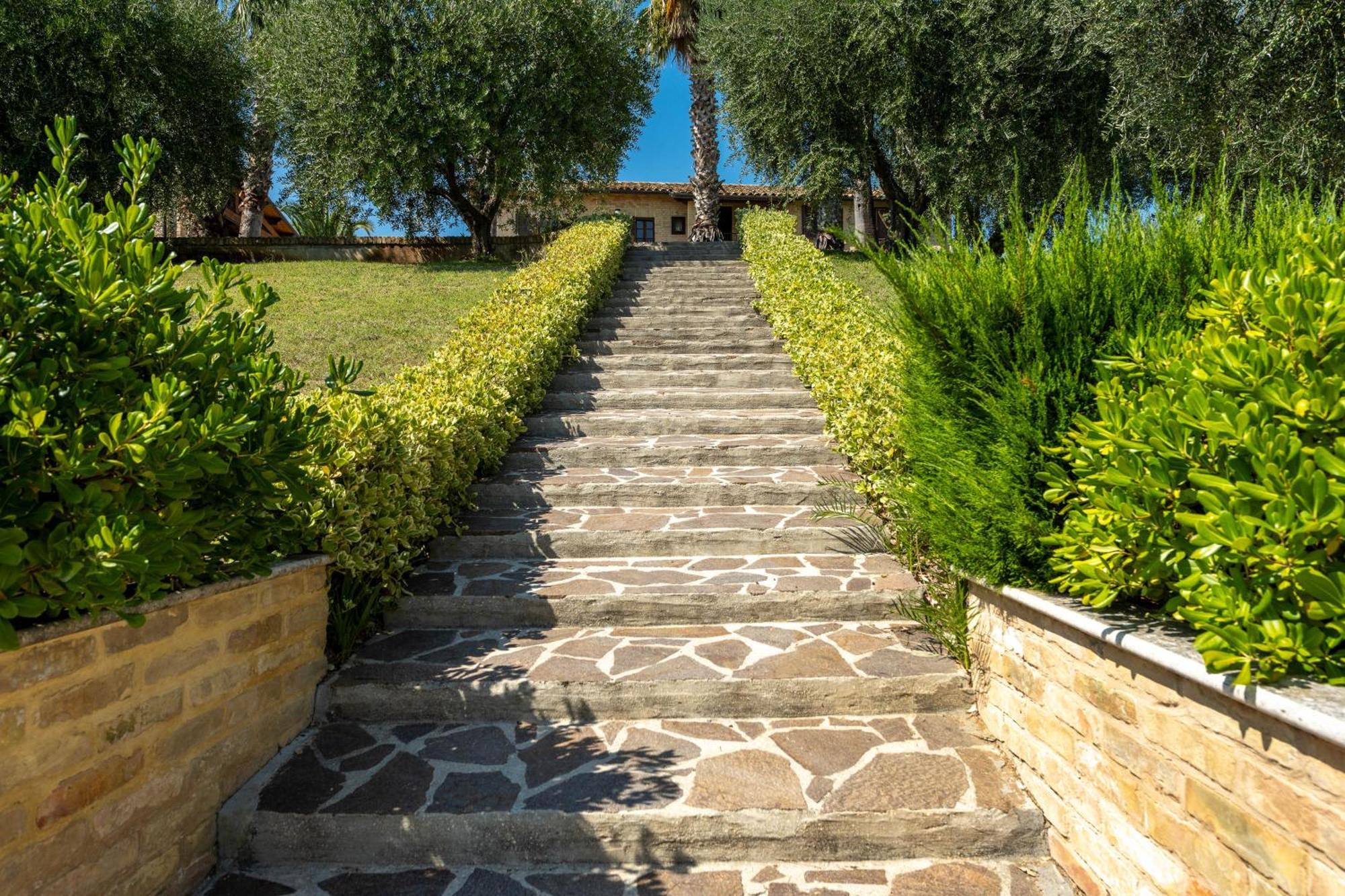 Villa Iulia - Vibra Controguerra Dış mekan fotoğraf