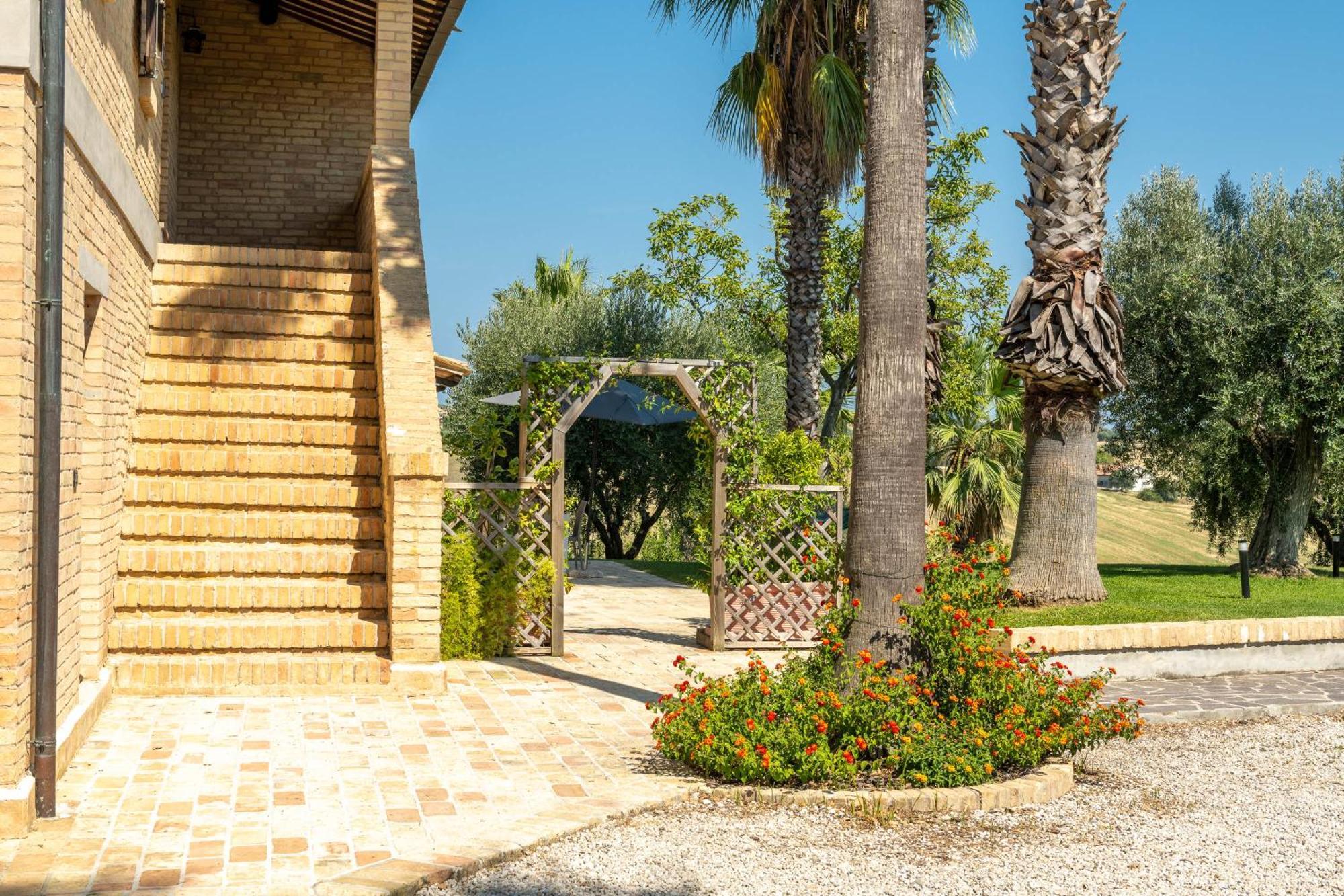 Villa Iulia - Vibra Controguerra Dış mekan fotoğraf