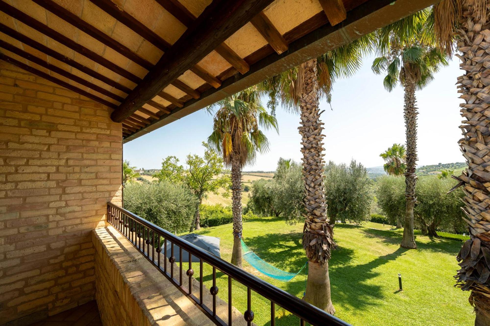 Villa Iulia - Vibra Controguerra Dış mekan fotoğraf